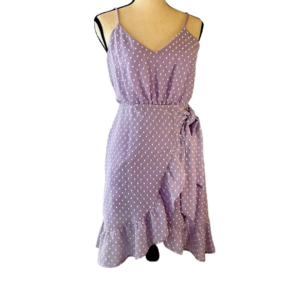 Francesca's Collections Dresses & Skirts - PURPLE FRANCESCAS MINI DRESS
Dress is in excellent condition. size xs